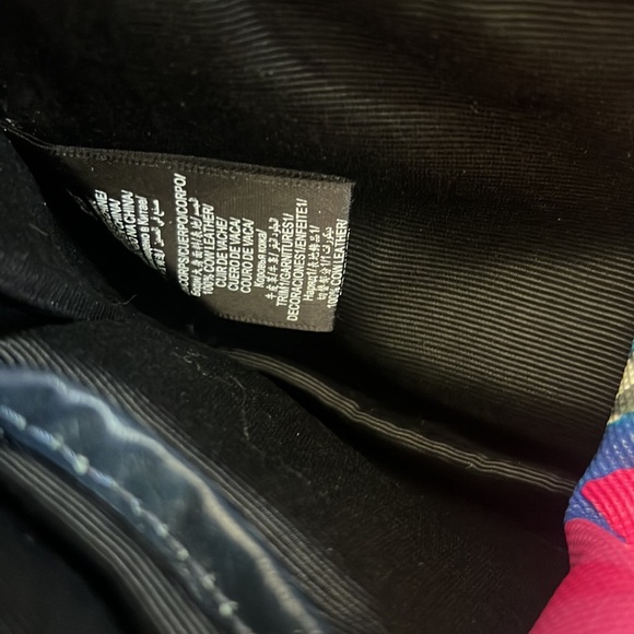 BCBGMAXAZRIA envelope shoulder navy purse cow leather, removable straps. - Picture 5 of 11